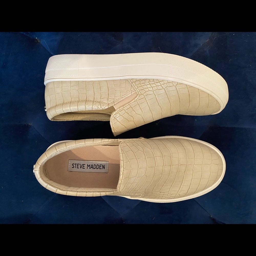 Steve Madden Gills Taupe Crocodile Sneakers